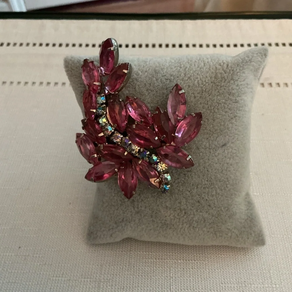 Pink Rhinestone Vintage Silver Tone Brooch